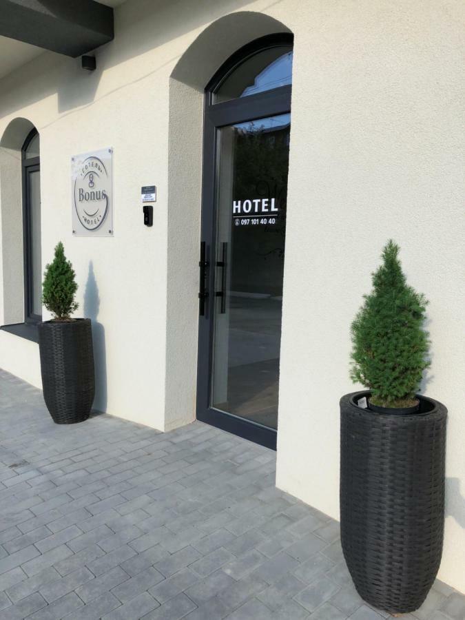 Hotel Bonus Kolomija Kültér fotó
