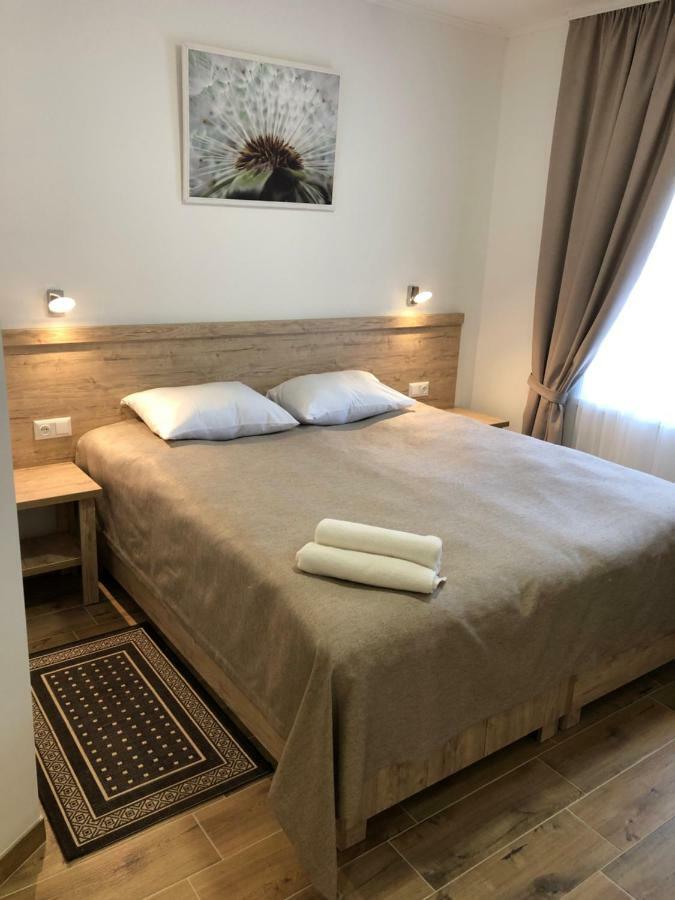 Hotel Bonus Kolomija Kültér fotó